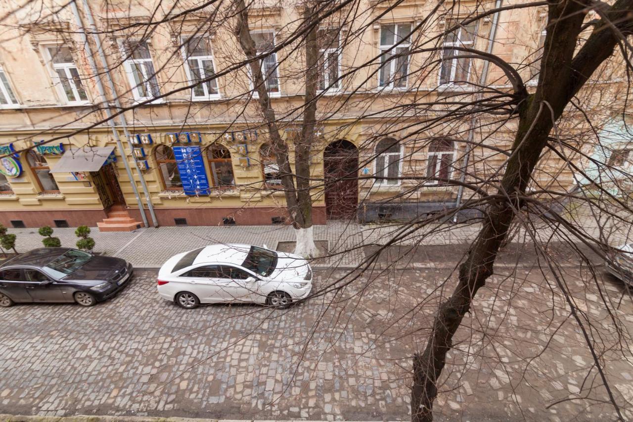 3Х Комнатная Уютная Квартира В Центре Львова Exterior foto